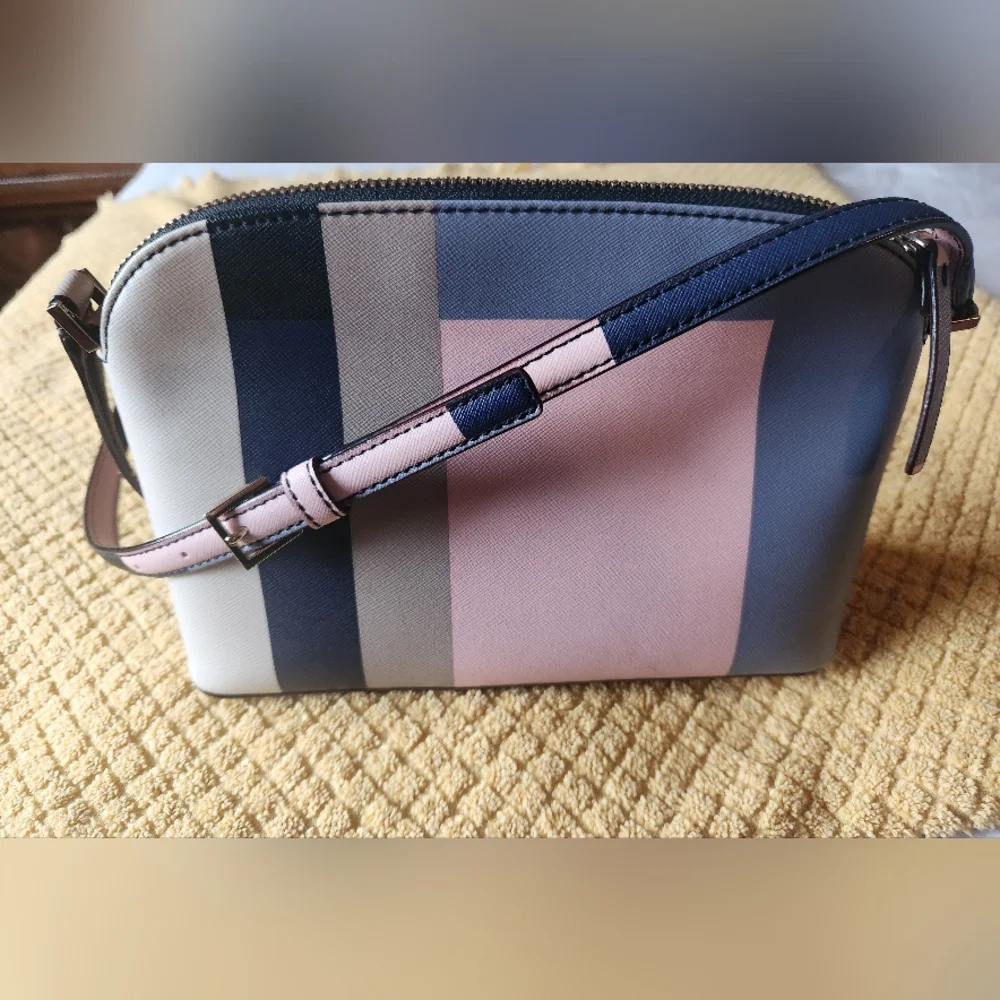 EUC Kate Spade “Newbury Lane” Saffiano leather colorblock crossbody bag - Picture 5 of 9